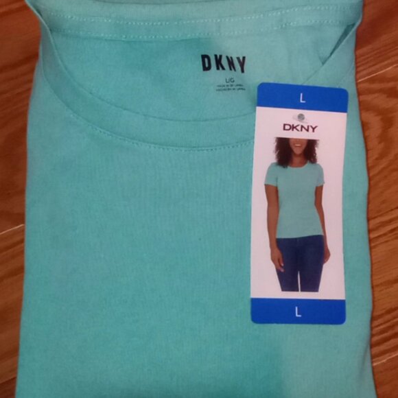 DKNY Womens T-Shirt Size L Aqua Sky Blue Cotton Crew Neck NWT - Picture 4 of 8